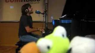 El Dia a COMR&agrave;dio - Manu Guix tunneja 