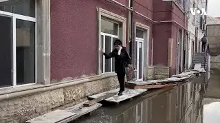 Binəqədi qəsəbəsi sakinləri bir həftədən çoxdur ki, yağışın fəsadlarından əziyyət çəkirlər