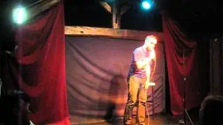 Ryan Bussell at New York Comedy Night, Paris