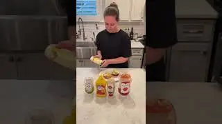 How to dress your Ostrich Burger