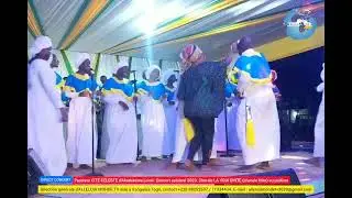 Chorale LA VOIX OINTE de la paroisse CITÉ CÉLESTE d'Akodéséwa Lomé au podium.