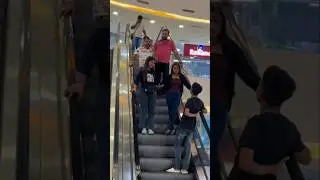 girls Reaction prank 😜🙈 #shorts #shortsfeed #funnyprank #funny #viralprankvideo #escalatorprank