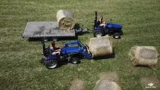 Nakládání balíků - Farmtrac compact 30 s čelním nakladačem Metal Fach