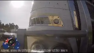 Aussiecams - Truck crashes into car multiple times on the M1 &ndash; All caught on Camera!