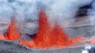 Volcano Erupts on France's Réunion Island