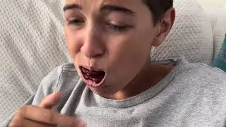 IceBirdCajz puts a bunch of cookies in his mouth