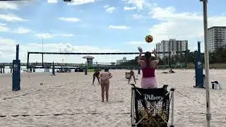 Maddie/Alex vs Sam/Kadence at Dave Palm training session 