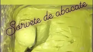 Sorvete de abacate cremoso