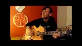 Red Room Sessions: Kivett Bednar - 