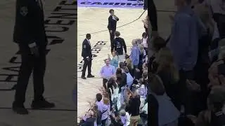 Joe Lacob and Podz celebrate after Veronica Burton hit her third threes last night 👏#nbahighlights