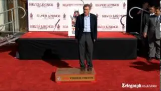De Niro cements Hollywood status with handprints