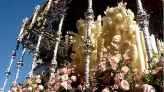 semana santa 2012. esperanza de triana callejuela de la o..MP4