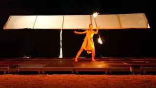 Linda Farkas - Magma Feuertheater