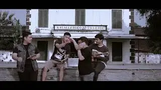 Radio Junkies - Bintang Rock N Love (Official Lyric Video)