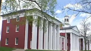 Washington and Lee University to keep name
