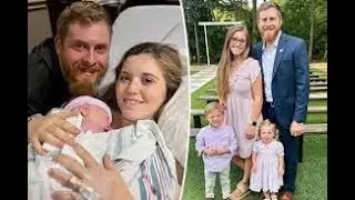 BREAKING NEWS:Duggar News: Joy & Austin Forsyth Finally Moving Away! Put Family House On Sale