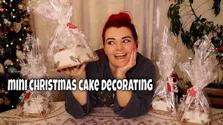 Mini Christmas Cake Decorating  / Vegan Recipe / MoggyBoxCraft