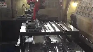 ARES Robot for loading and unloading CNC machine