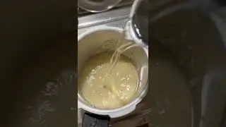 #plain rice #pressure cook #1:3 ratio (rice +water) #super soft