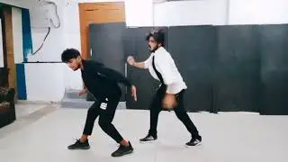 Andhamaina premarani cheyi tagilithe#pradhudeva #song by #Lotusdanceteam boys
