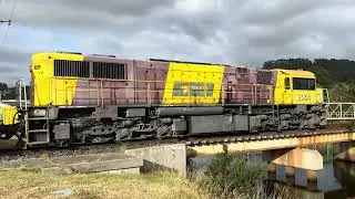 Tasrail 2054 TR15 TR13 #36 train Emu River Bridge
