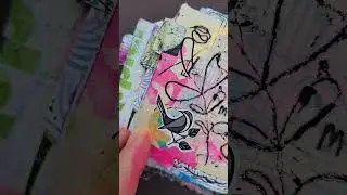 Art journal Play #artjournal #minijournal #mixedmedia #mixedmediacollage #artshorts #moments