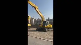 2023 KOMATSU PC220 LC-8 For Sale