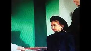 Santa talks to Dutch girl