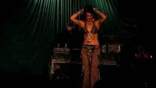Zoe Jakes dancing w/ Beats Antique - June 2009, Boston