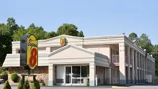 Super 8 By Wyndham Durham/University Area Nc | Durham (NC), United States | Hotel Review ⭐