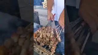 Roasted lamb is the best in Xinjiang