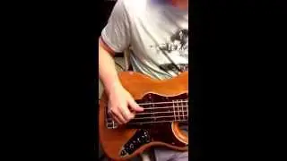 Four finger right hand technique - The chicken bass figure