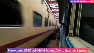 High Speed Perfect Crossing Trains Killer Crossing at Yamuna Bridge Shalimar Express Saharanpur Memu