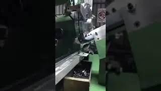 Washer assembly machine