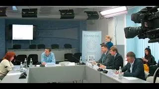 Круглый стол: 