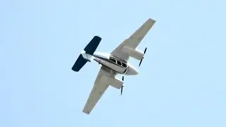 Deadstick Beechcraft Baron by David Martin Oshkosh 2018 - Sunday