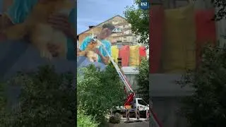 Riesiges Wandgem&auml;lde in der Pl&ouml;ck