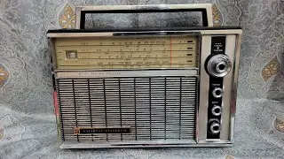 #National panasonic 4 band Radio model R-100 made in japan 
