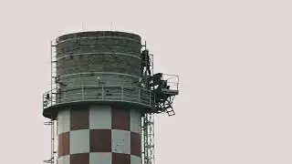 Arbeiten in 225m Höhe - Beginn Abriss Schornstein Altchemnitz