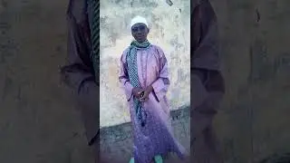 Oustase Moro Badjinka de mandina findifé lors de la lecture du coran pakao sinkiri sabo a pakao