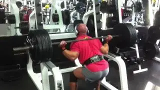 Phillip Brewer Squat 405 for 13 @ 175 lbs UnrealPhil BOAD