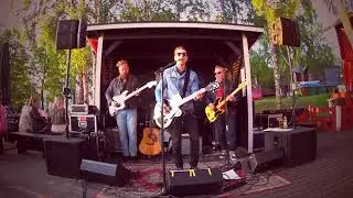 Twenty Flight Rock 🎙️🎸🎸🎸🥁 Hot Shakes