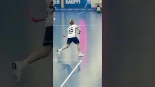 Korkea maila vai t&auml;ydellinen taideteos? 🎨🎭 #salibandy