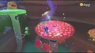 Astro Bot: Exploring a big deep down cave