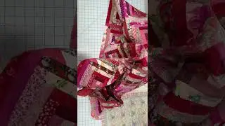 Completing the Super Scrappy Log Cabin quilt