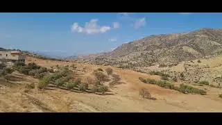 منظر طبيعي في منطقة آيت زين بني توزين