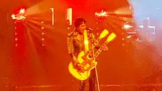 Halestorm &ldquo;Black Vultures&rdquo; Live!