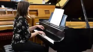 Used Steinway M 2006 Ebony Satin Grand Piano