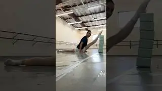 EXTREME FLEXIBILITY #flexible#challenge#ballerina#painful#yoga#ballet