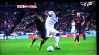 Michael Essien vs Lionel Messi (Duel)